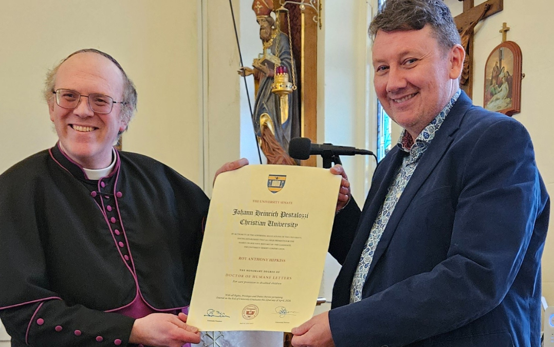 Congratulations to Dr Roy Hipkiss